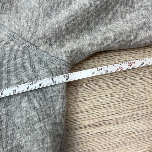 Victoria’s Secret Light Grey V-Neck Hoodie Size M - Picture 8 of 11